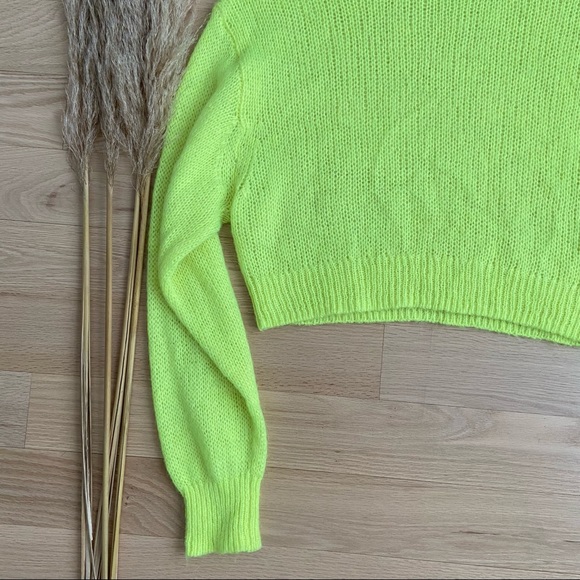 TNA | Cropped Knit Sweater | Neon Yellow | Size Small - Picture 5 of 10